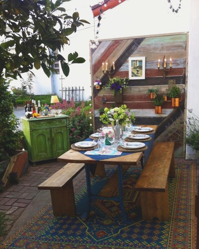 A moment of inspiration from our @dekor team✨
.
.
.
.
.
#design #landscape #landscapedesign #outdoorliving #flowers #gardeninspiration #backyard #customspaces #moroccan #garden #dining #interiordesign #creativespaces #deKor #atwater #frogtown #ojai