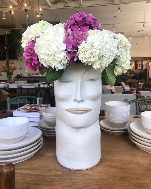 The face you make when you realize tomorrow is Friday☺️🌸
.
.
.
.
.
#zenhead #vase #wrenceramics #locallymade #homedecor #goodvibes #design #landscape #landscapedesign #outdoorliving #flowers #gardeninspiration #backyard #customspaces #moroccan #garden #dining #interiordesign #creativespaces #deKor #atwater #frogtown #ojai